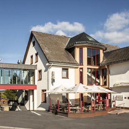 Hotel Haus Hubertus Winterspelt Exterior foto